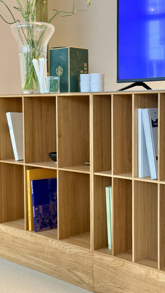 フレデリシア　北欧家具